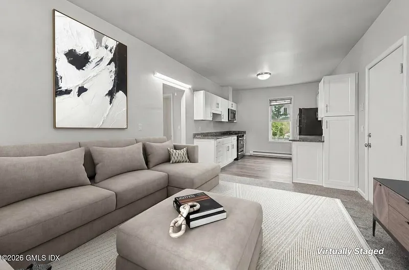 177 Davis Avenue 2 Photo 4