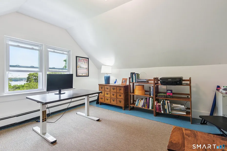 24 Warren Avenue Photo 21
