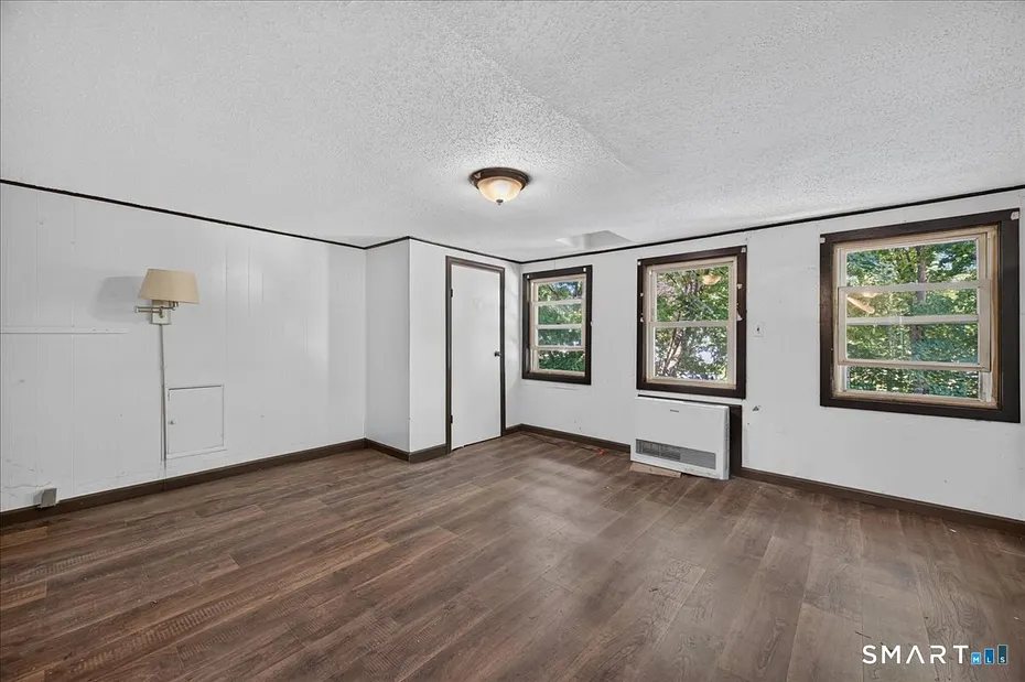 537 Naubuc Avenue Photo 30