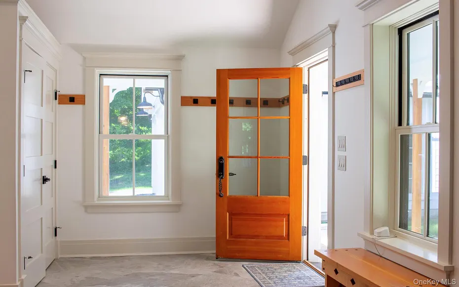 48 Konig Road Photo 9