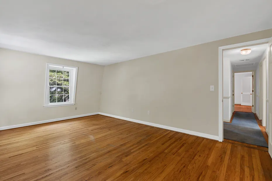 12 Wychwood Road Photo 17