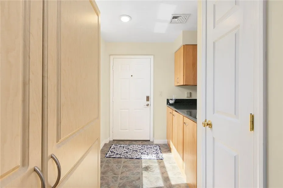 3524 W Shore Road  #301 Photo 20