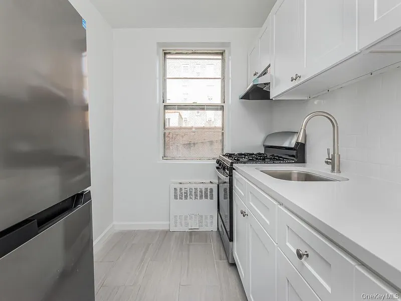 6535 Broadway  #3F Photo 9