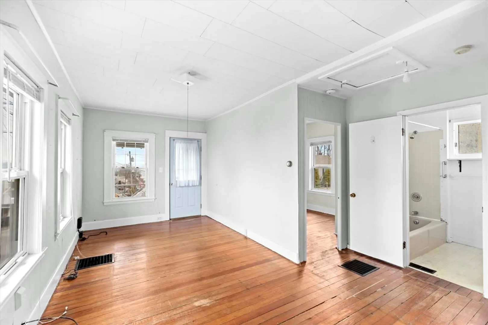 12 Fairmount Way Photo 24