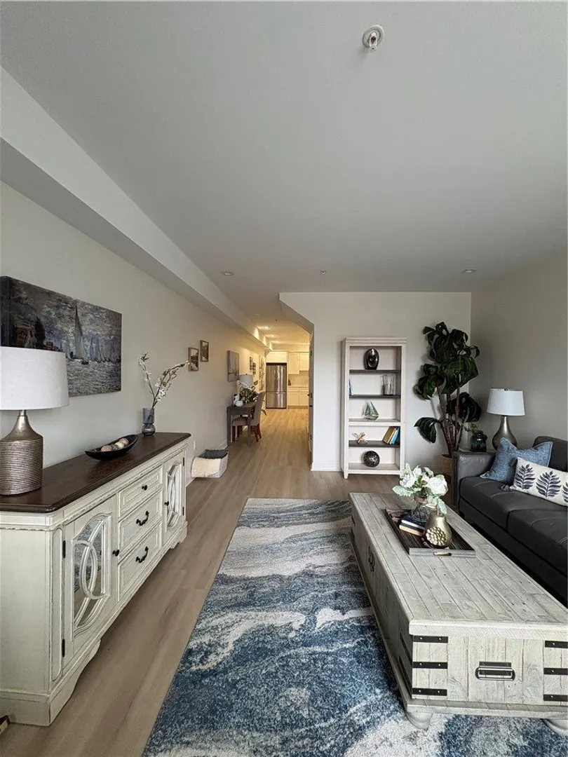 50 Murray Street Photo 3