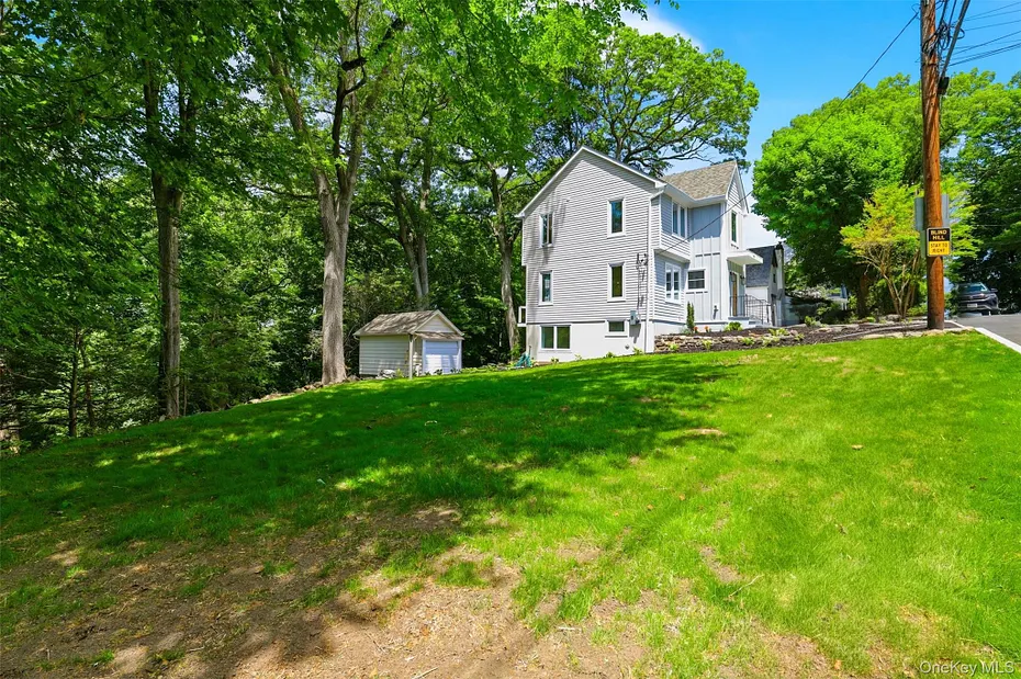 42 Euclid Avenue Photo 24