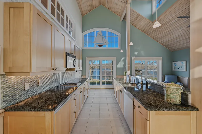 175 River Road Photo 32