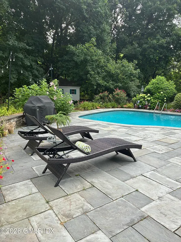 39 Stanwich Road Photo 34