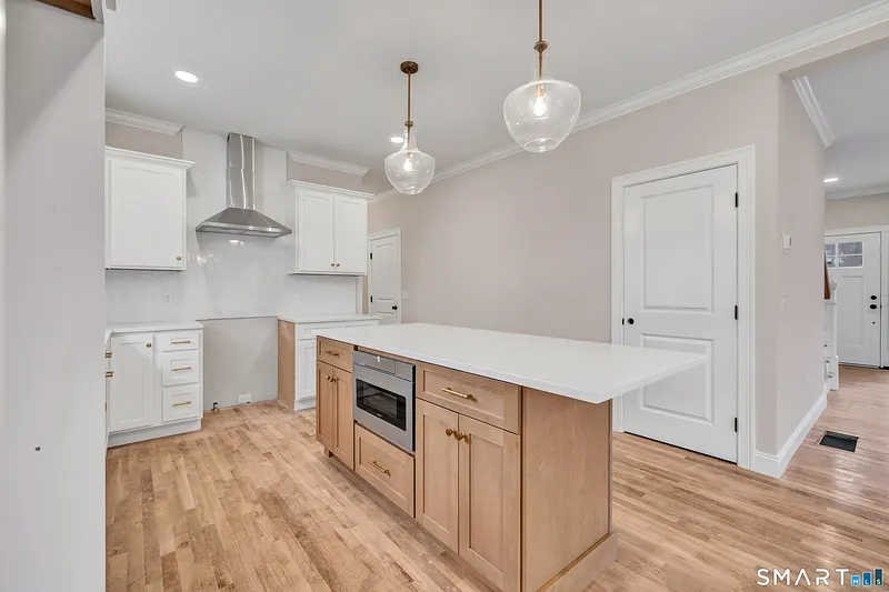 13 Belmont Avenue Photo 8