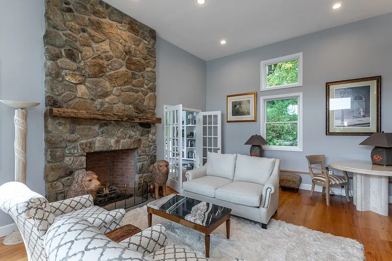 168 Cobble Road Photo 20