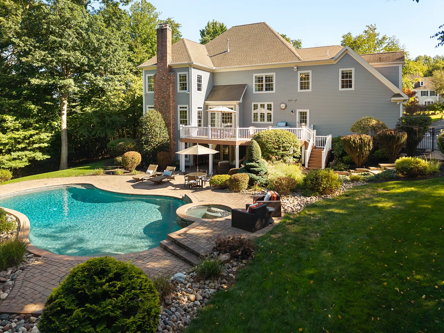14 Highwood Crossing Photo 37