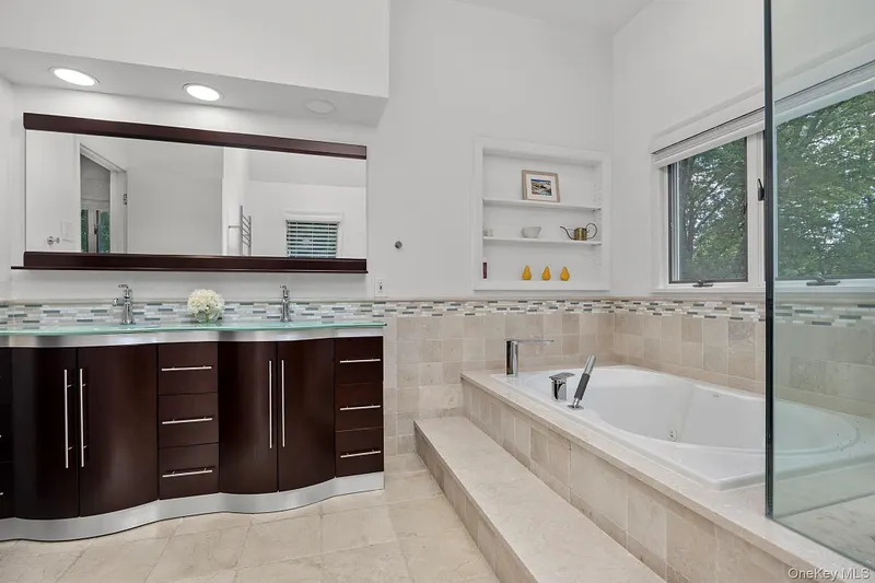 12 Hilltop Road Photo 24