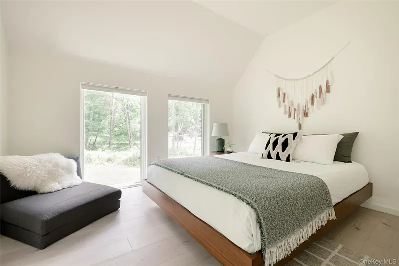 596 Perry Road Photo 26