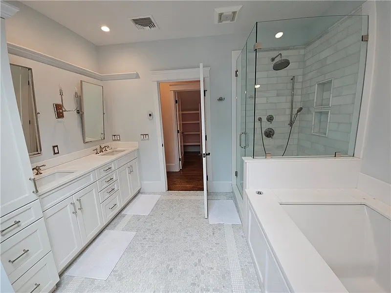 209 Coggeshall Avenue Photo 34