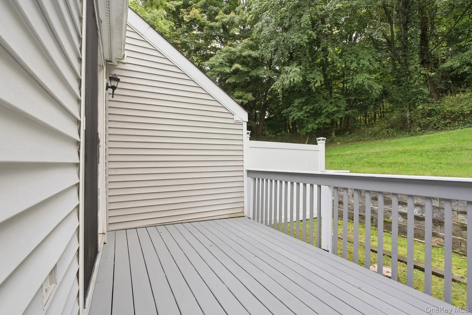 1452 Iroquois Street Photo 21