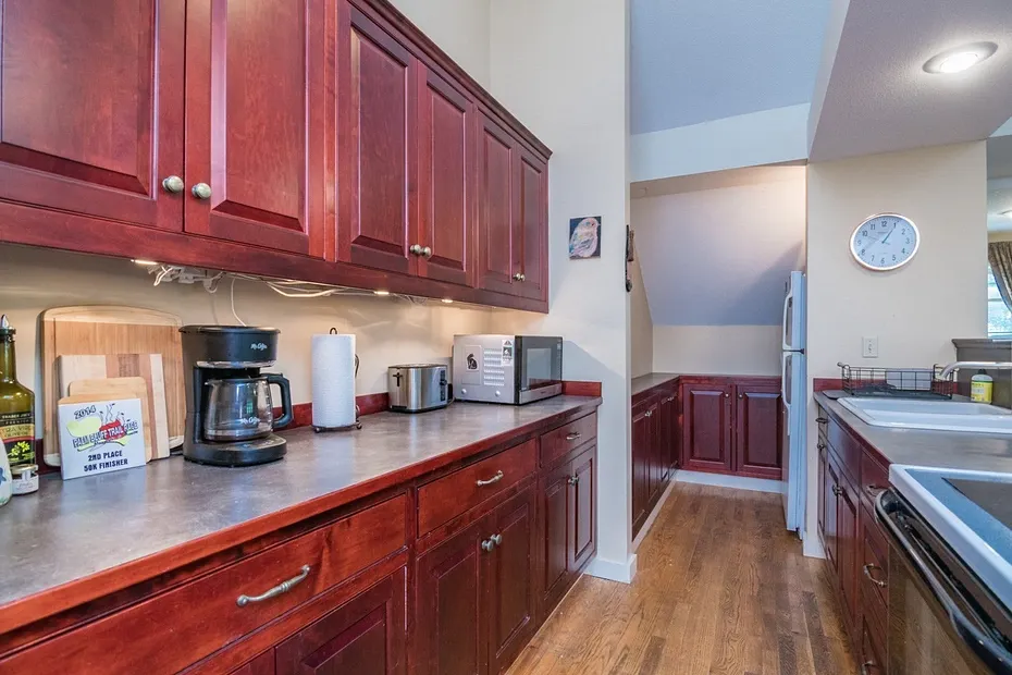 10 N Main St  #5E Photo 12