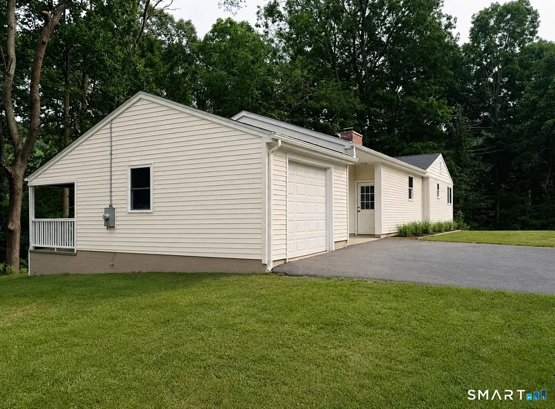 106 Glenwood Road Photo 1