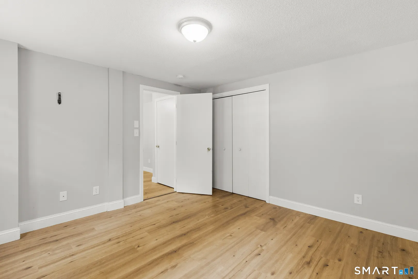 436 Tiffany Lane Photo 27