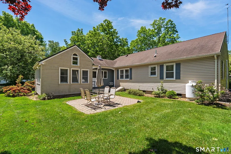 86 Fenwood Drive Photo 4