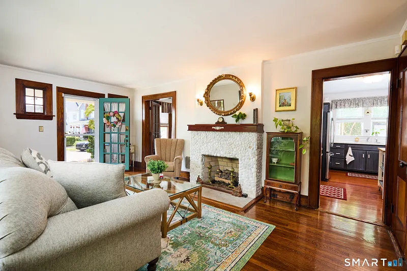 80 Dixon Street Photo 6