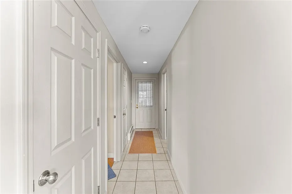 14 Wolcott Avenue Photo 19