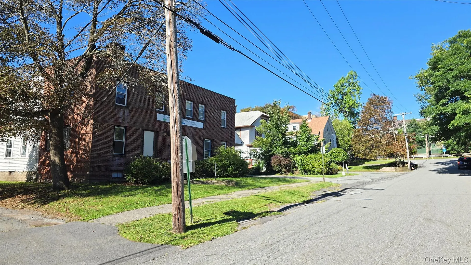 17 Hamilton Avenue Photo 3