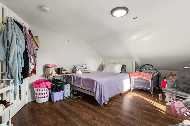 12 Quince Street Photo 23