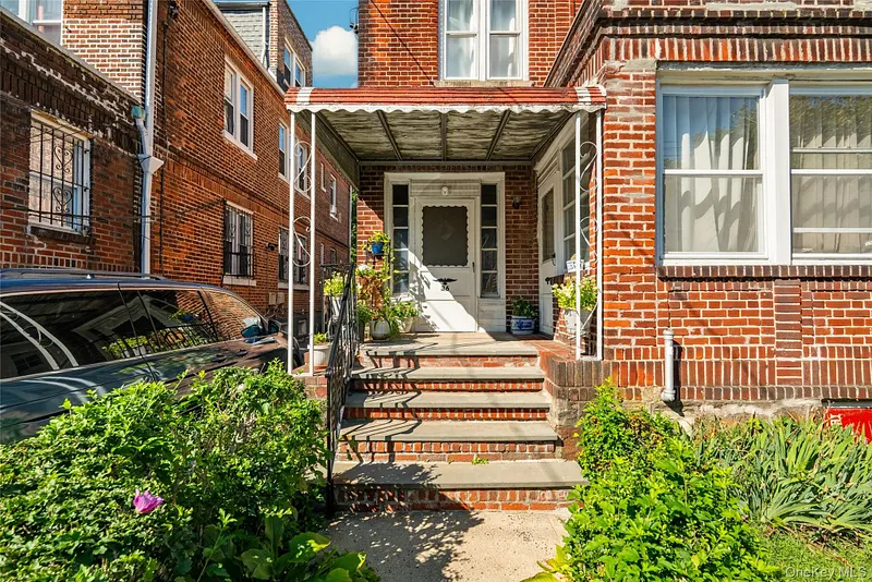 36 S 8th Avenue Photo 46