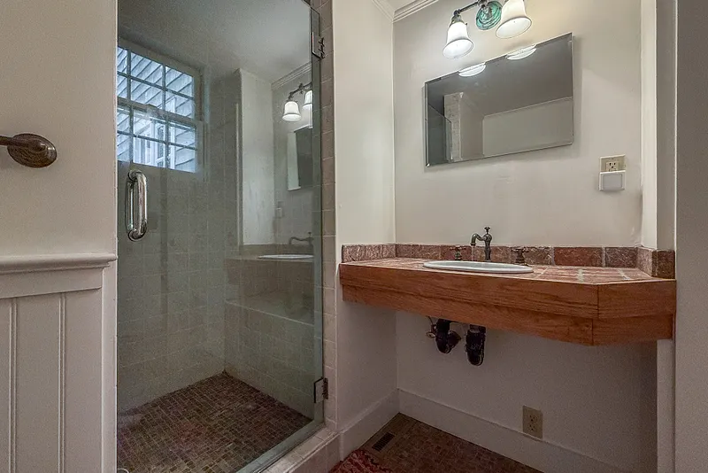 130 Lake Drive Photo 20