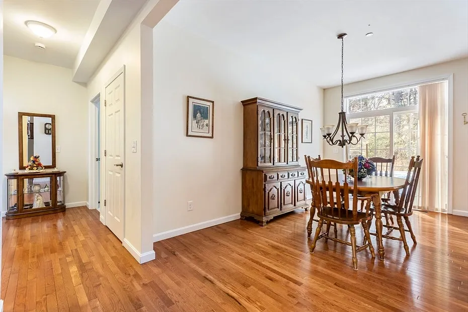 631 East St  #L101 Photo 17