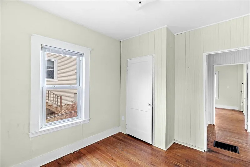 12 Fairmount Way Photo 9