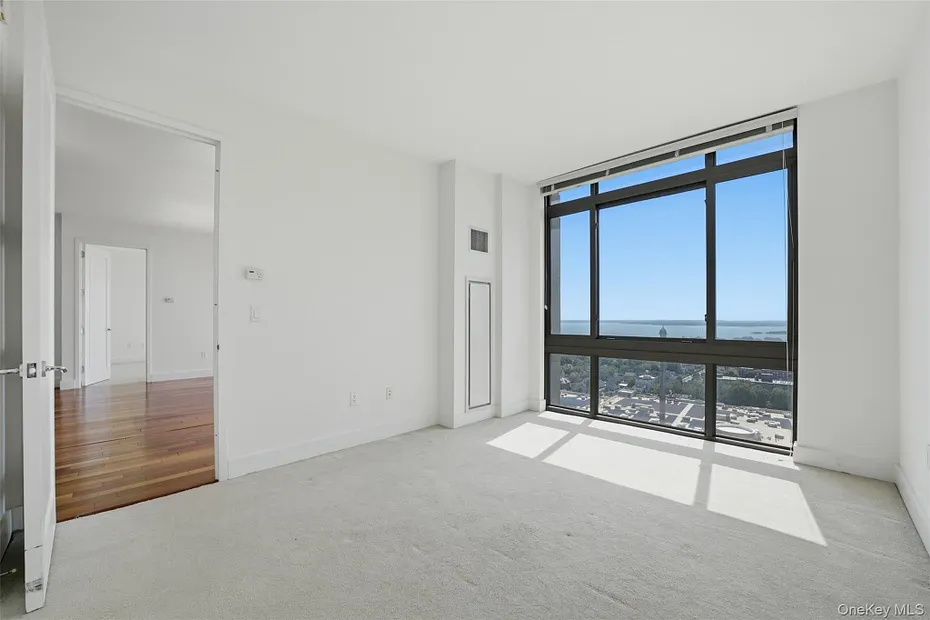 175 Huguenot Street  #2602 Photo 10