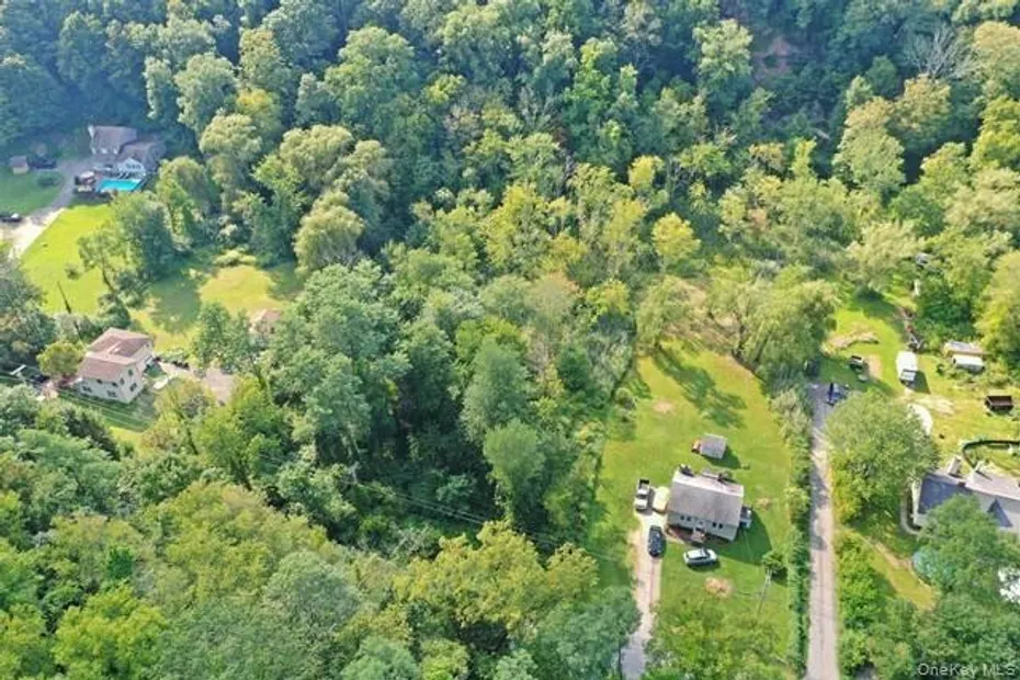 Old Pawling Road Photo 7