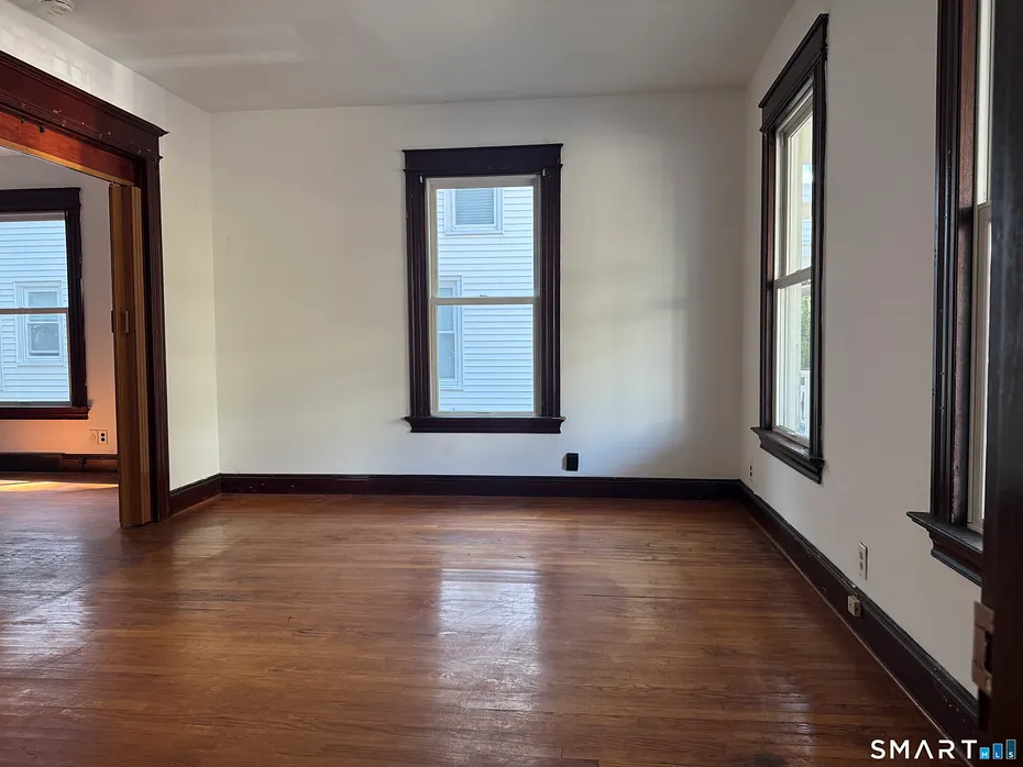 251 Olivia Street  #1st floor Photo 5