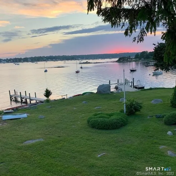 24 Nauyaug Point Road Photo 15
