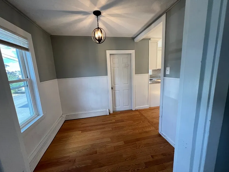 22 Murray St Photo 8