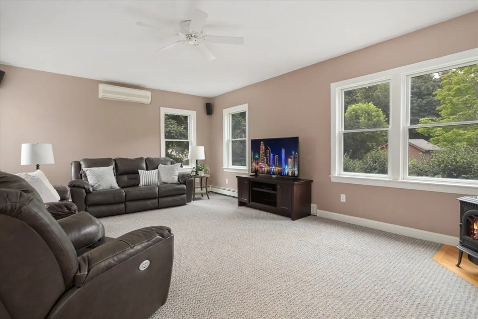 71 Grove Street Photo 14