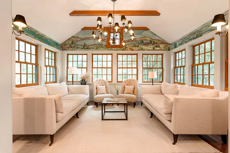 142 Interlaken Road Photo 6