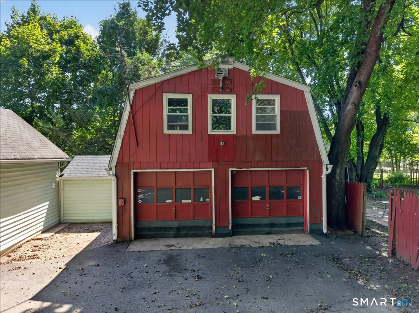 537 Naubuc Avenue Photo 11