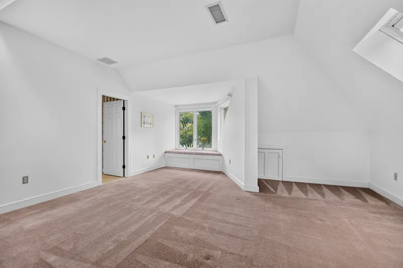 87 Cove Road Photo 29