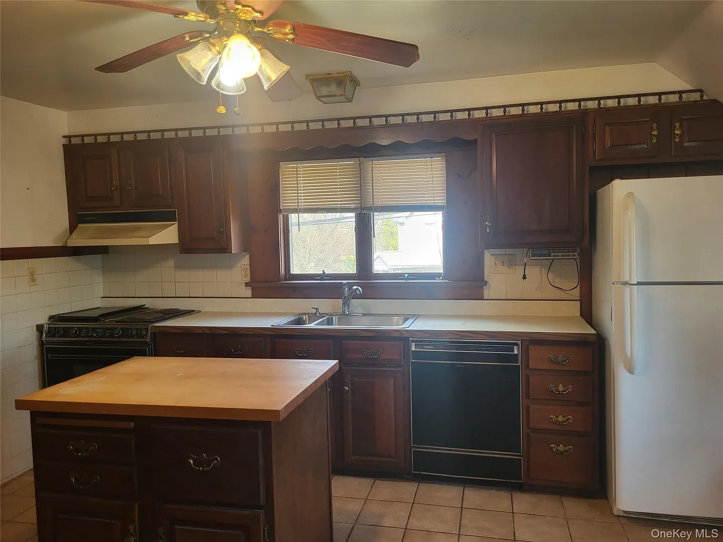 7 Hambletonian Avenue Photo 12