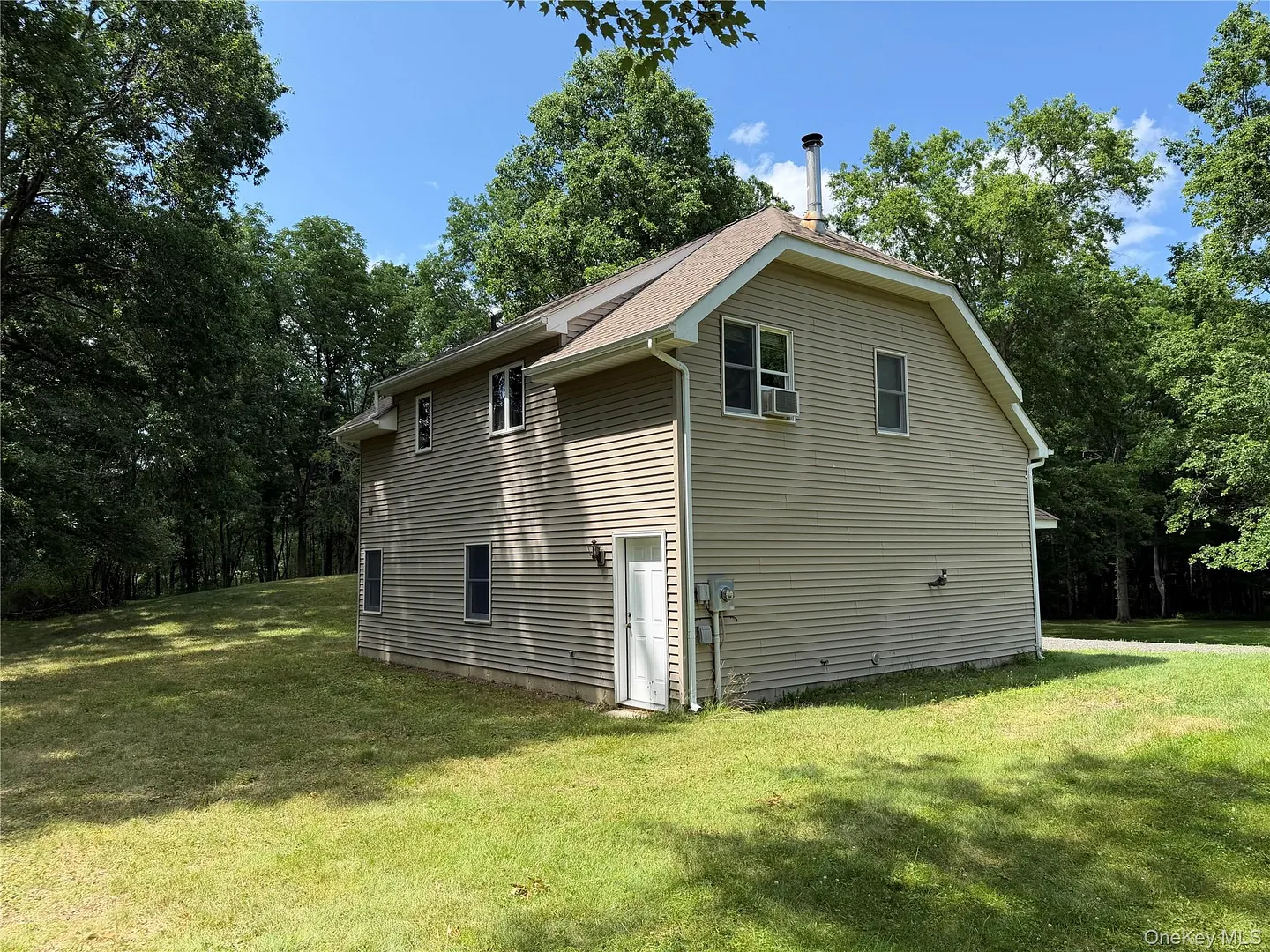 468 Decker Road Photo 5