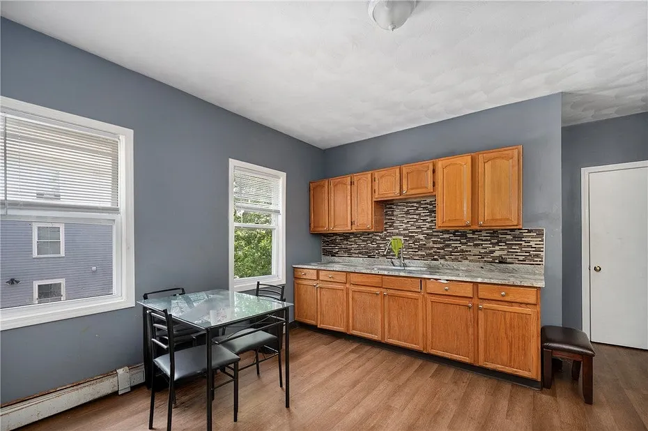 346 Douglas Avenue Photo 11