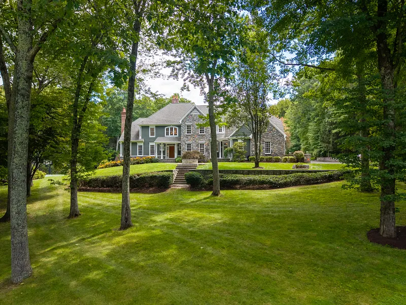 58 High Valley Drive Photo 1