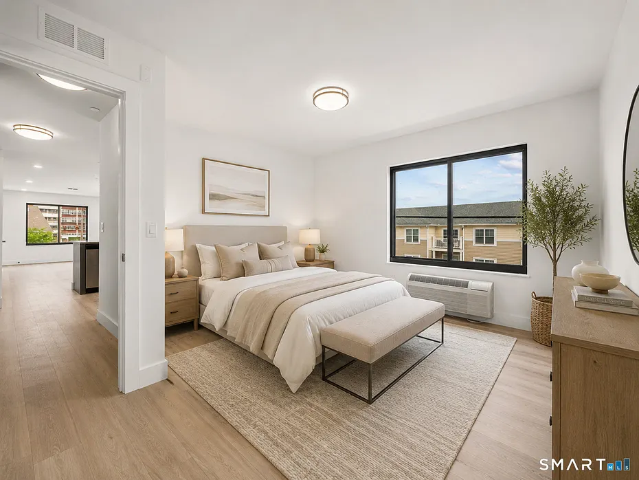 414 Mather Street Photo 13