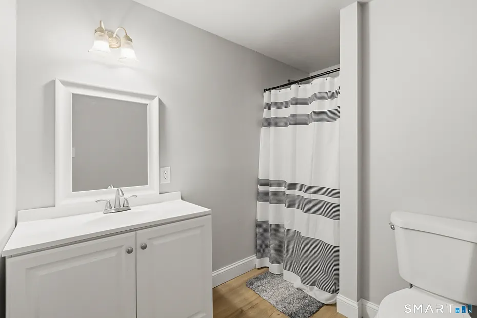436 Tiffany Lane Photo 29