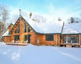 320 Lakeshore Dr