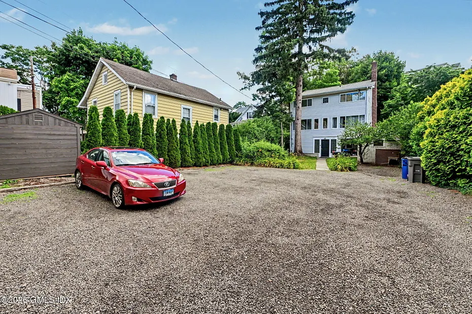 177 Davis Avenue 2 Photo 2