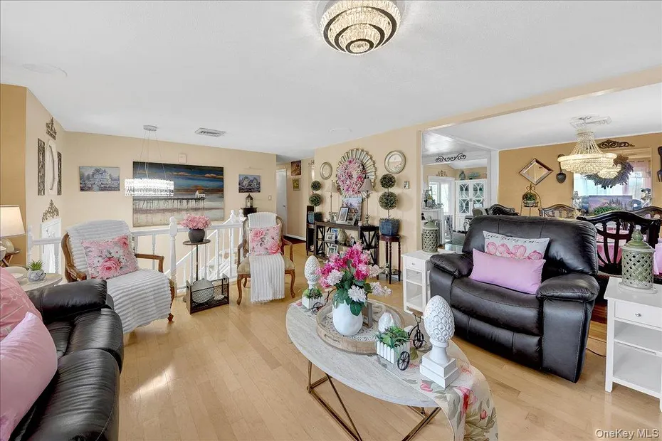 5 Rowell Lane Photo 6