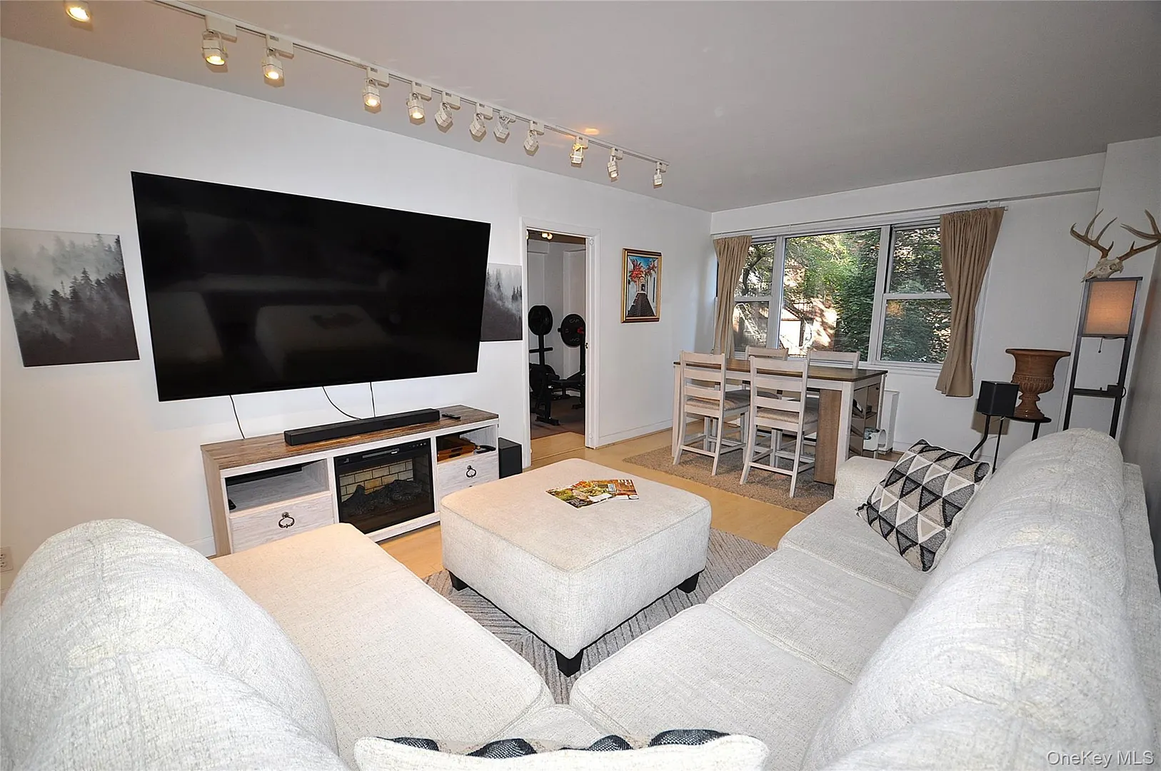 230 Garth Road  #3B1 Photo 9
